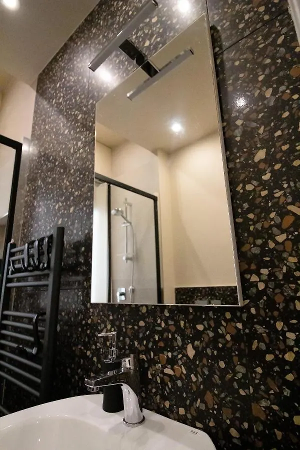 Casa Daura - Your Comfortable Apartment In Bologna - Parking