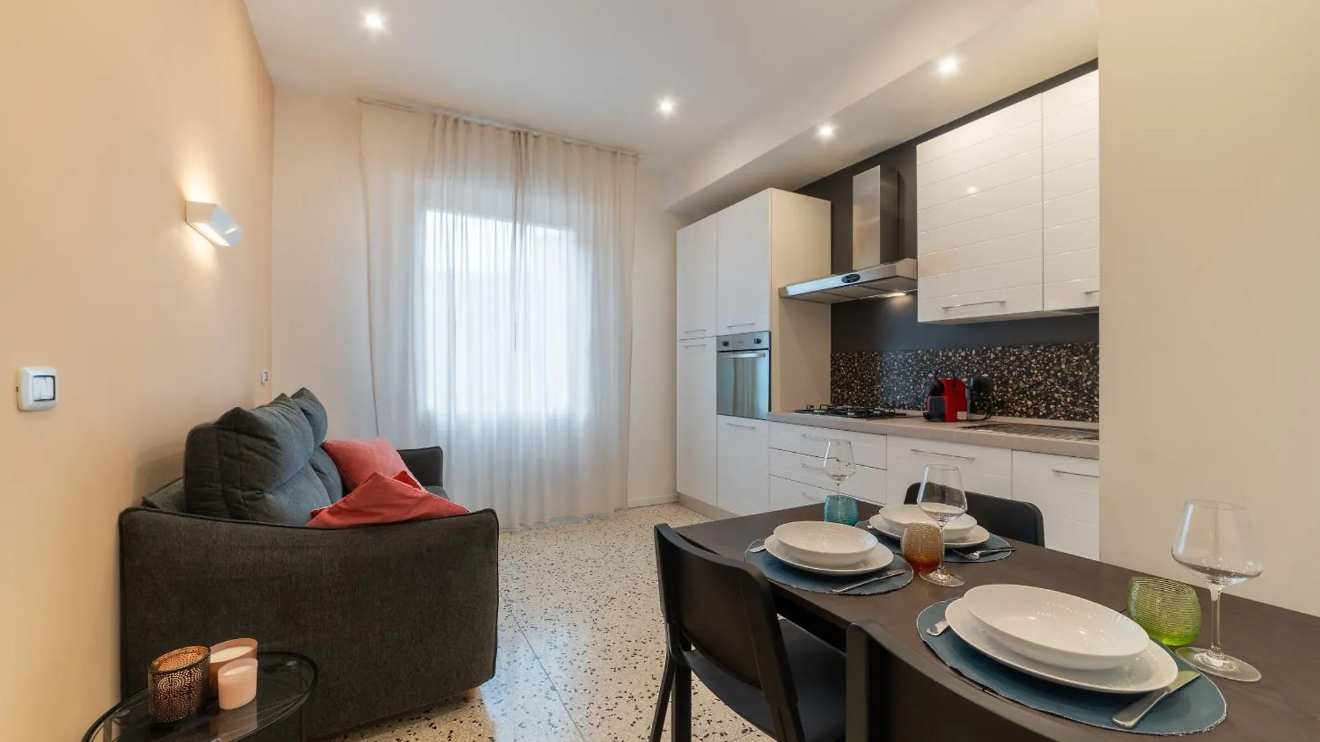 Casa Daura - Your Comfortable Apartment In Bologna - Parking